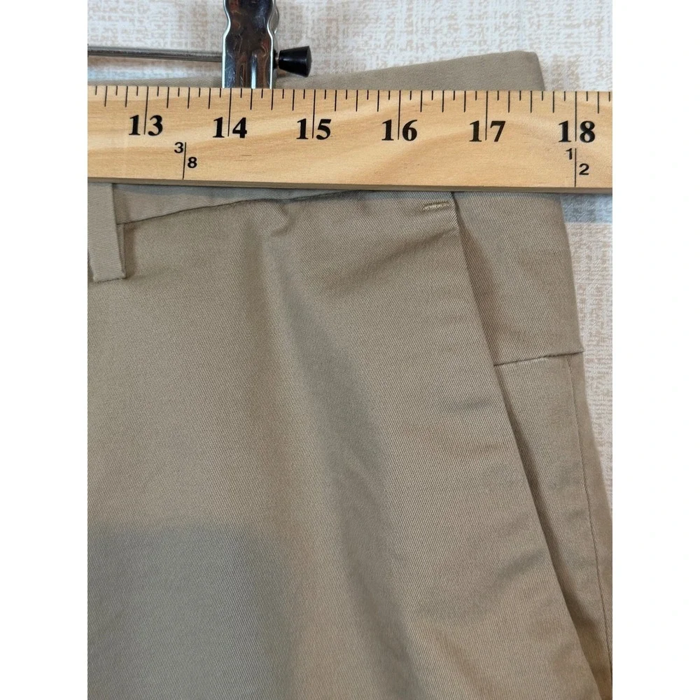 Banana Republic Aiden Shorts Mens 35 Khaki Tan Chino 9 inch Gorpcore Golf Casual